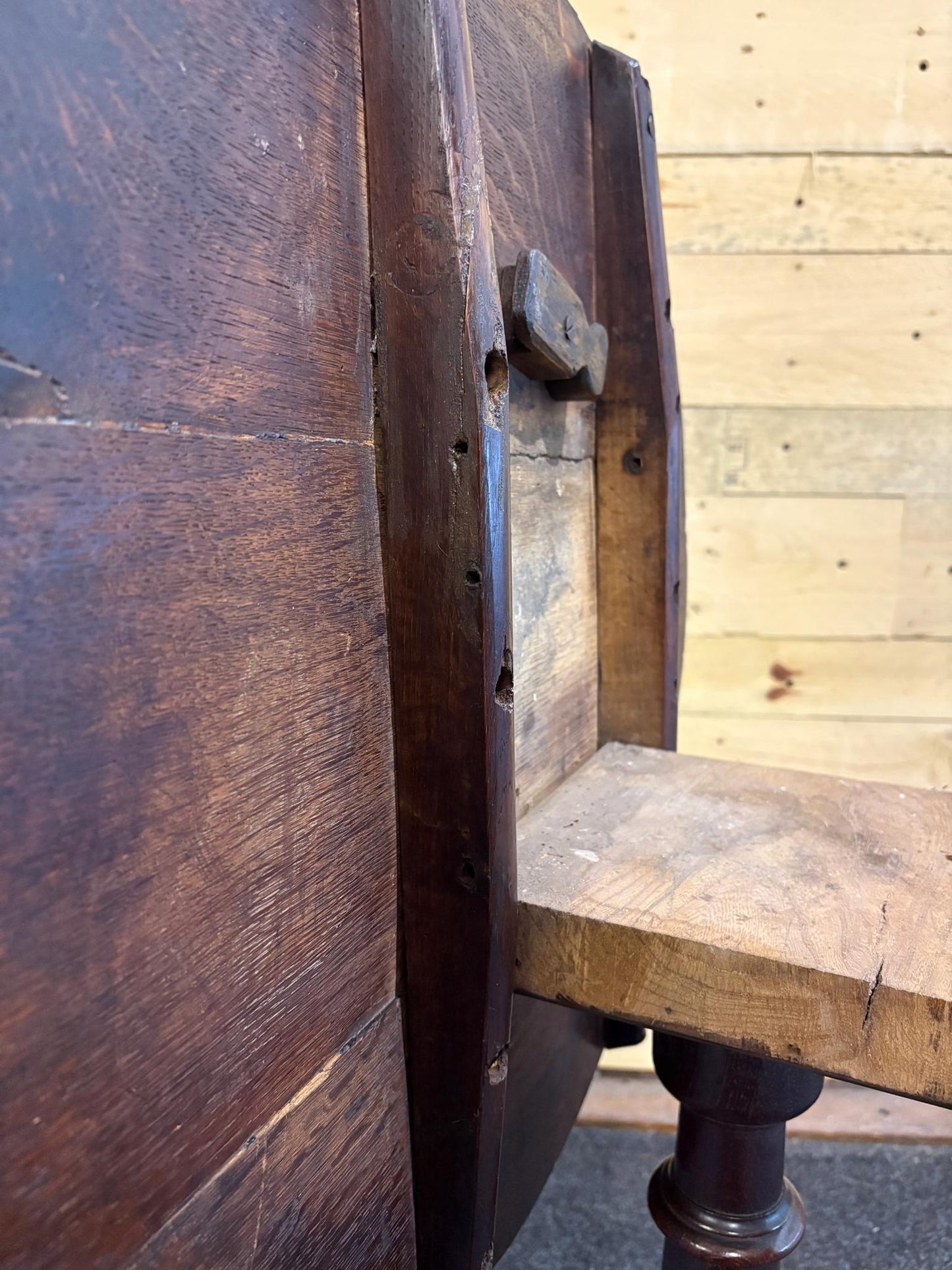 Early Victorian Oak Snap‑Top Tripod Table